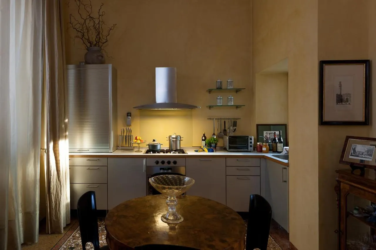 Residenza Dei Signori - Italian Homing Apartment Verona Italy