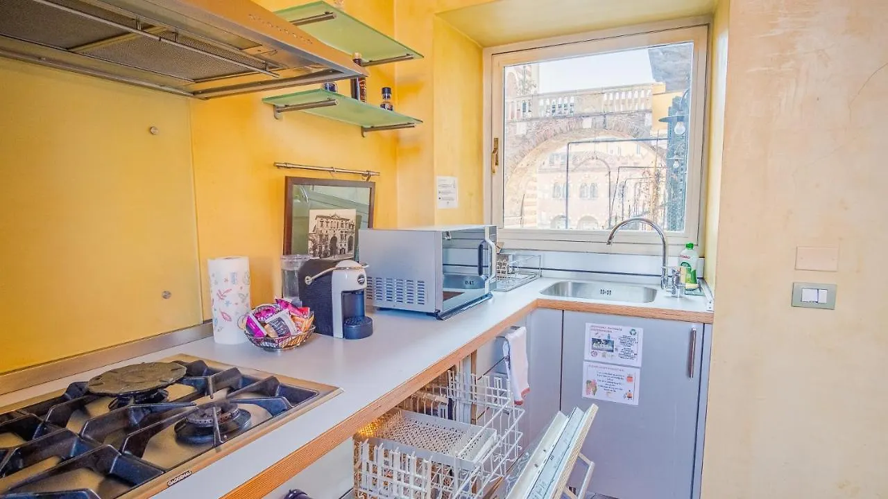 Residenza Dei Signori - Italian Homing Apartment Verona Italy