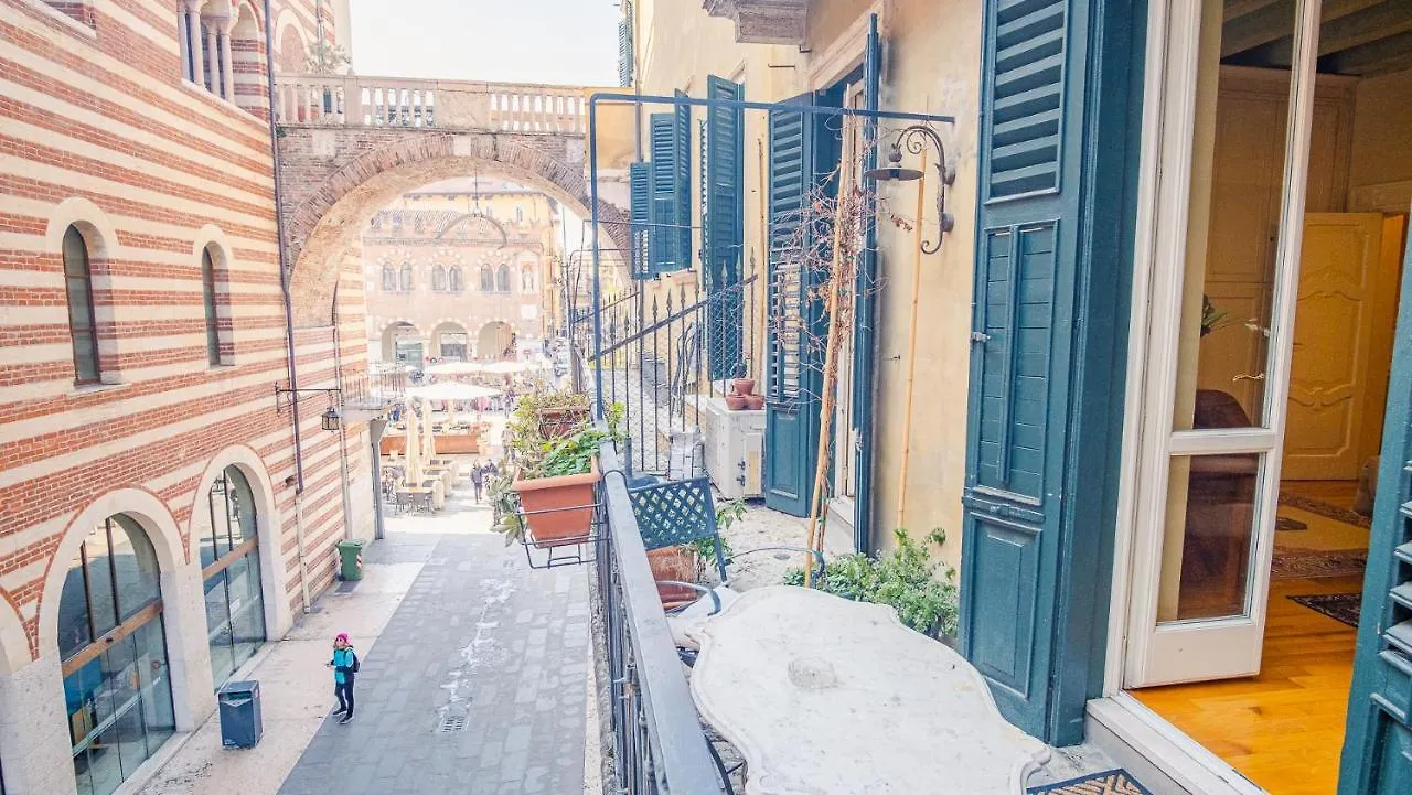 Apartment Ferienwohnung Residenza Dei Signori - Italian Homing Verona