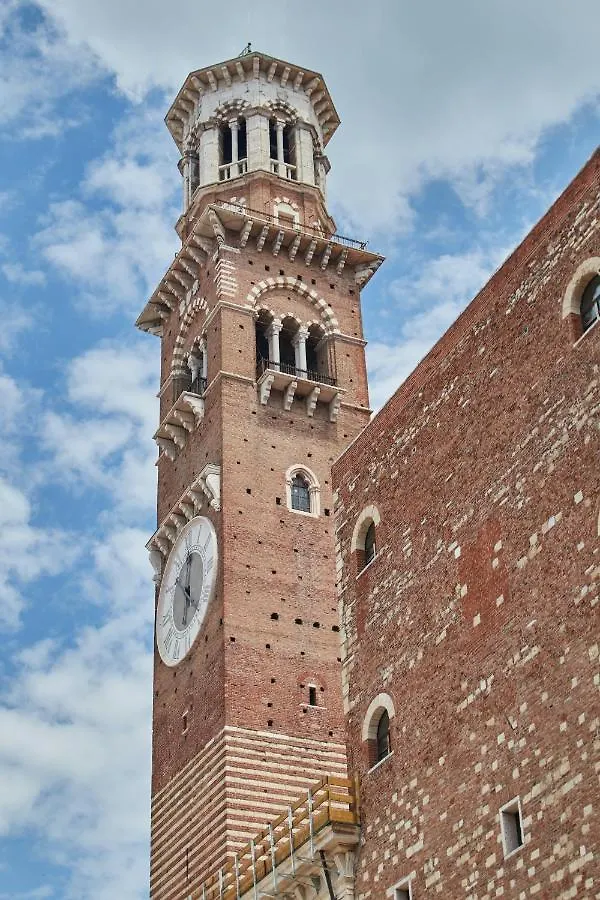 Residenza Dei Signori - Italian Homing Apartment Verona Italy
