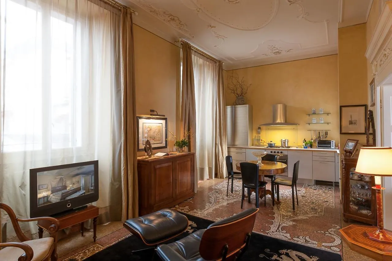 Residenza Dei Signori - Italian Homing Apartment Verona 0*,  Italy